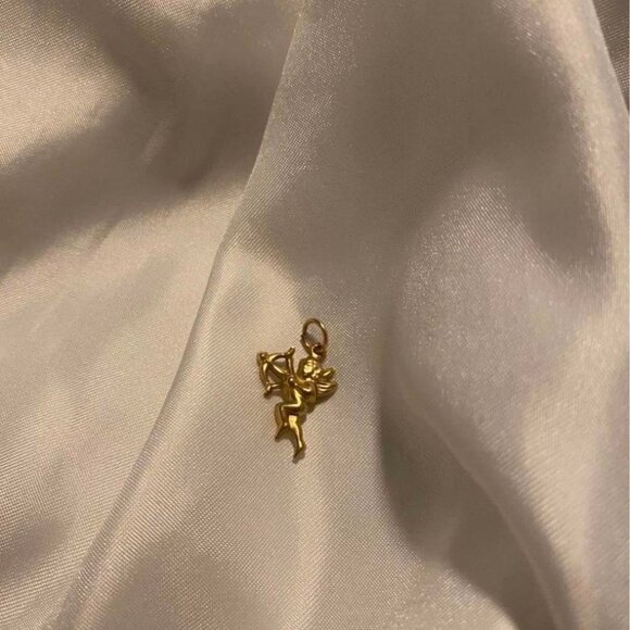 10 Karat Gold Angel Pendant - Picture 2 of 2